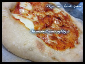 pizza con bordi ripieni: esperimenti di mamma in divenire